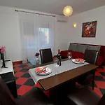 Apartmani Bozena Makarska